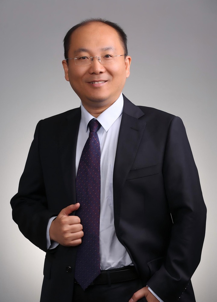 程 斌 · 高级合伙人 · 证券和投资