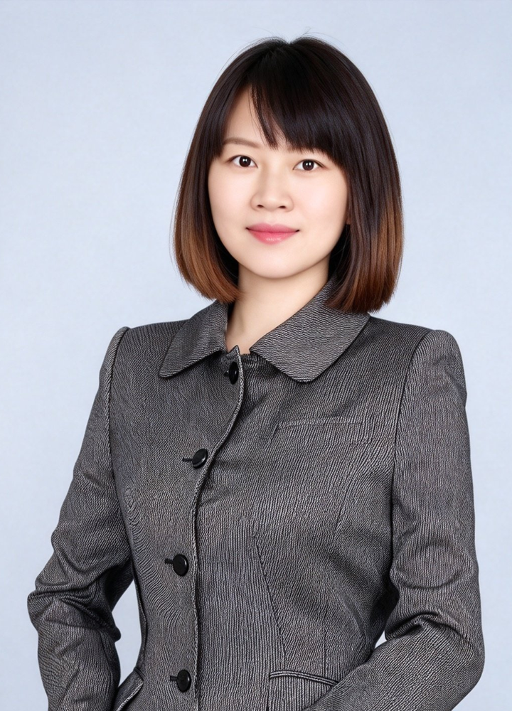 胡延玲 · 专职律师